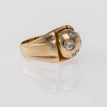 RING, 14K guld, gammalslipade diamanter. Vikt ca 12,7 g.