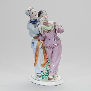 FIGURIN, porslin, Kina. 1900-tal.
