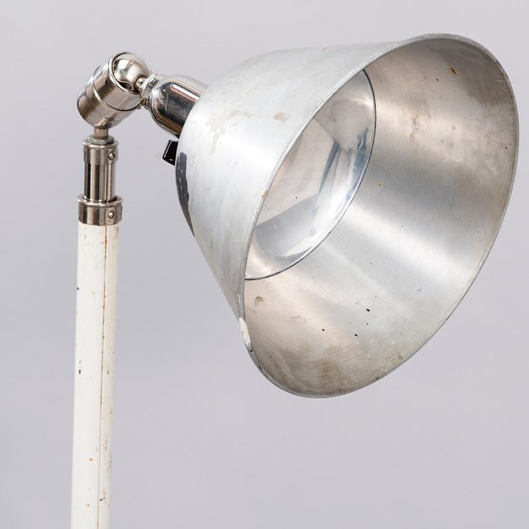 JOHAN PETTER JOHANSSON, A mid-20th century Swedish industrial light 'Triplex-pendel'.