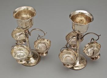 BORDSUPPSATSER, ett par, silver .Birmingham, England 1909. Vikt ca 575 gr.