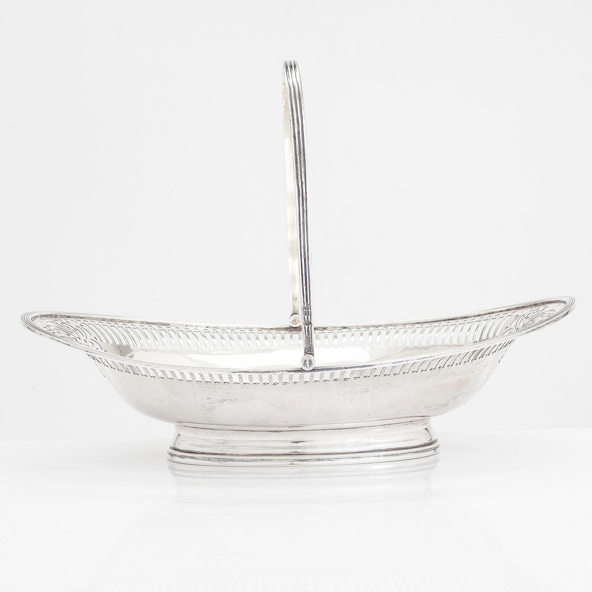 Haseler Brothers, brödkorg, sterlingsilver, Chester, England 1903.