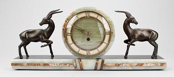 BORDSPENDYL, art deco, troligen Belgien, 1920-tal.