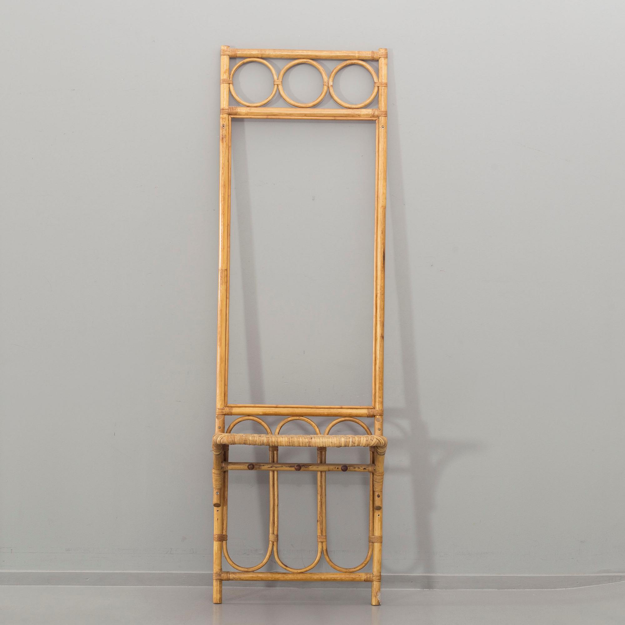 A mid 20th century ratten and bamboo set of furniture, 5 pieces.