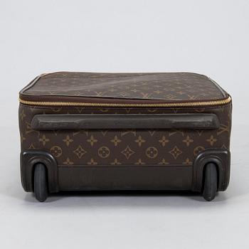 Louis Vuitton, matkalaukku, "Pégase 45".