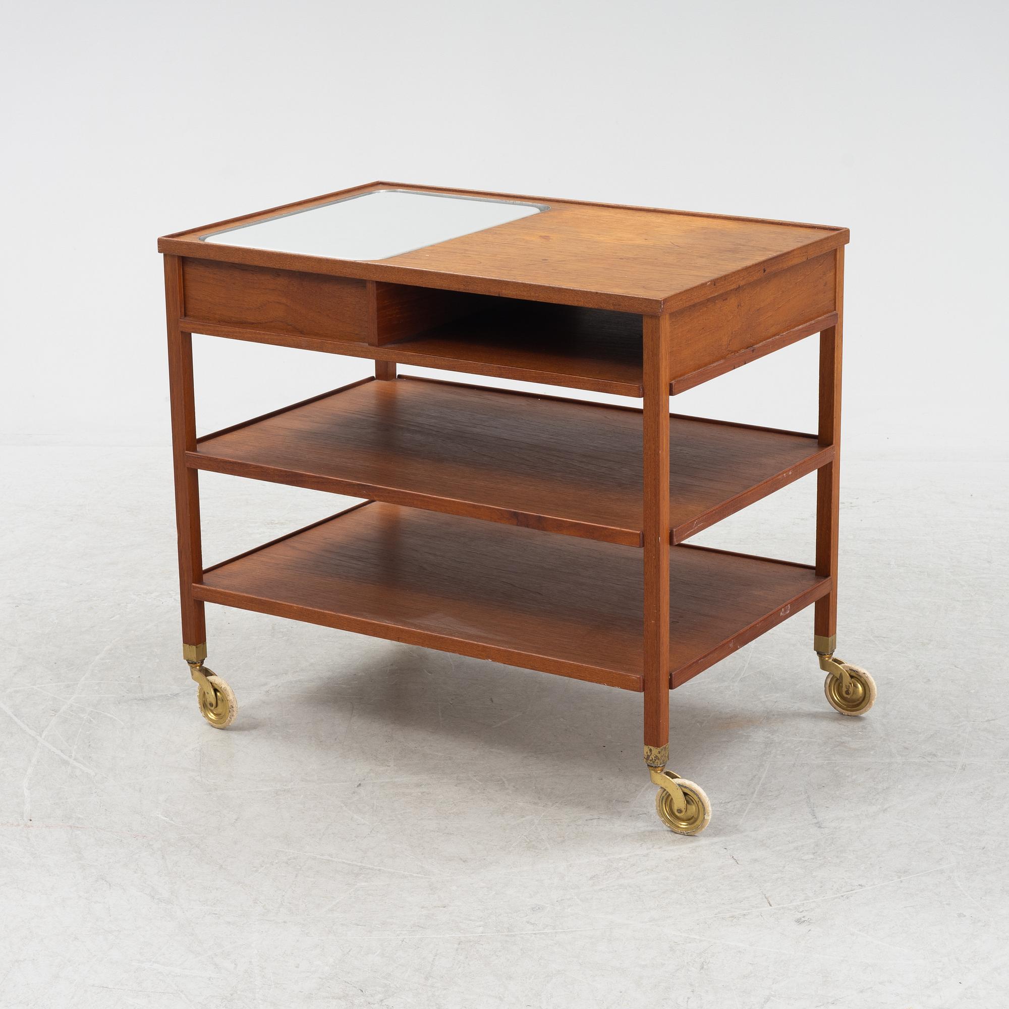 Josef Frank, serveringsvagn, modell 2177, Firma Svenskt Tenn.