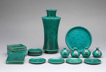 PARTI ARGENTA, 19 delar, stengods, Wilhelm Kåge, Gustavsberg, 1900-talets mitt.