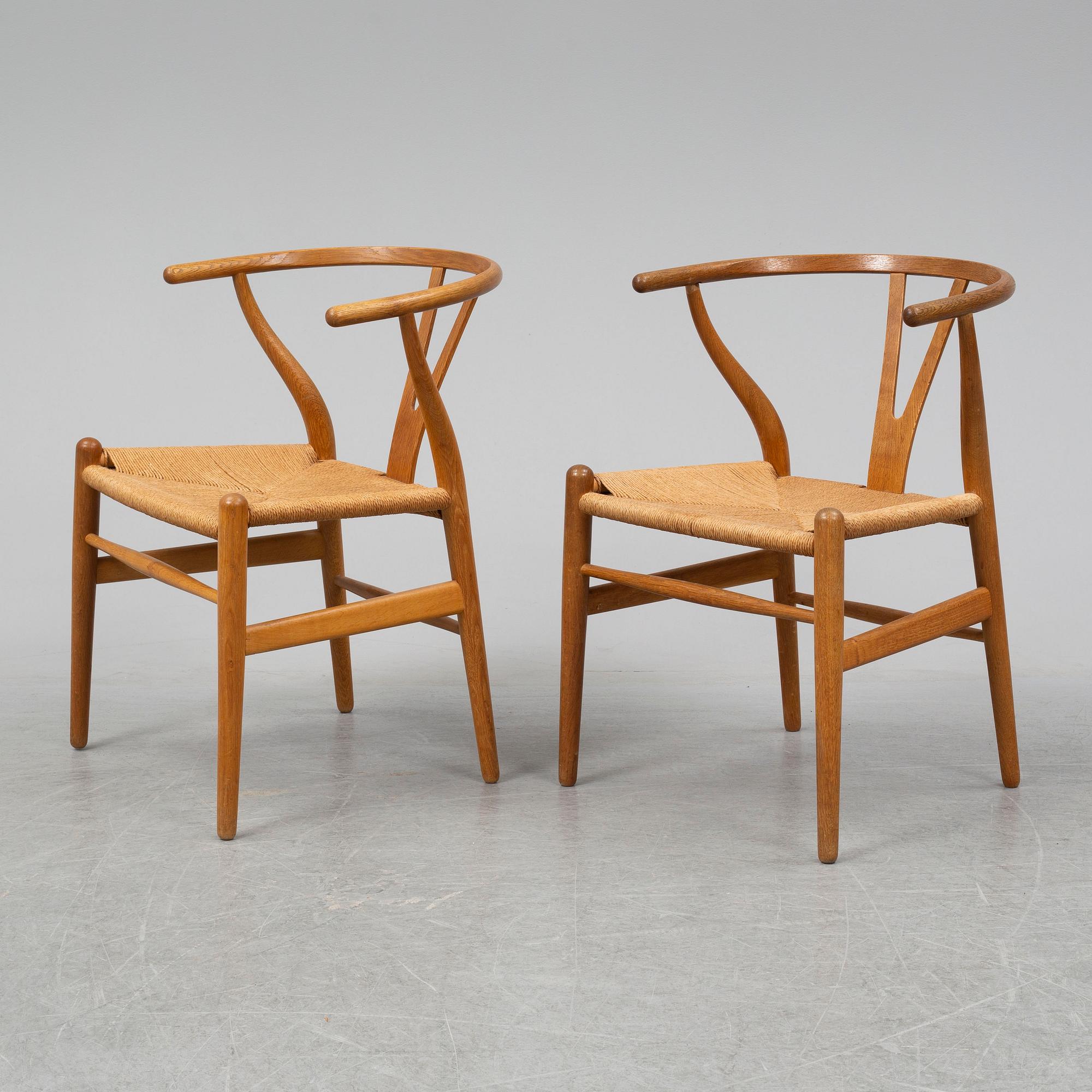 HANS J WEGNER, six oak 'Y' chairs from Carl Hansen & Son, Odense, Danmark, 1950's.
