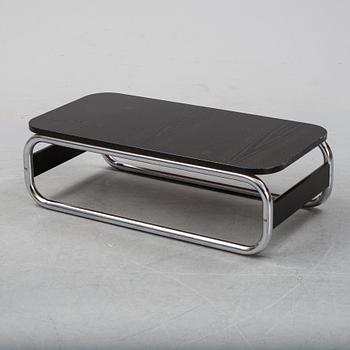 A pair of 'Impala' lounge chairs with table by Gillis Lundgren for IKEA, released 1972.