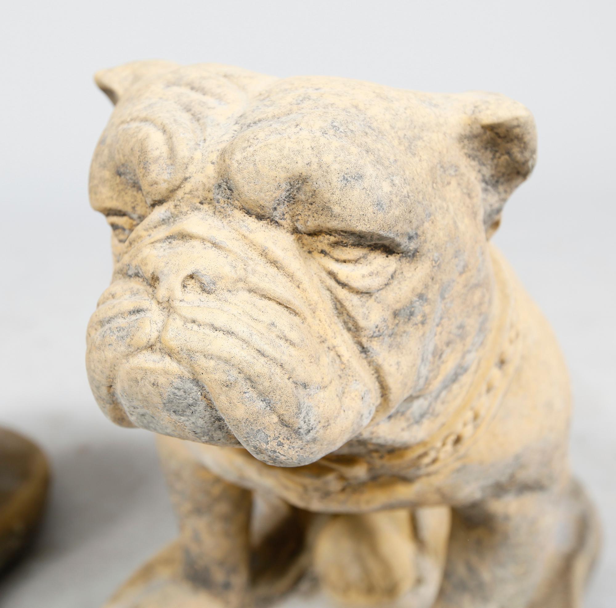 TRÄDGÅRDSSKULPTURER, 1 par, stenmassa, samtida.