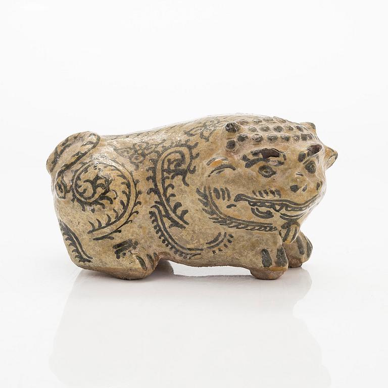 Eläinfiguuriini, keramiikka, mahdollisesti Sawankhalok, Thaimaa 15/1600-luku.