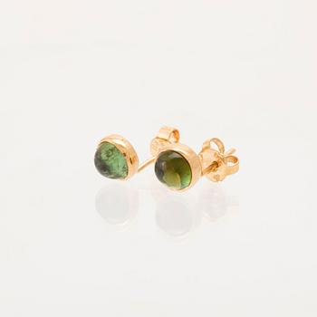 Earrings, 3 pairs, 18K gold and cabochon-cut coloured stones.