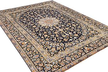 A Kashan carpet, c. 413 x 308 cm.