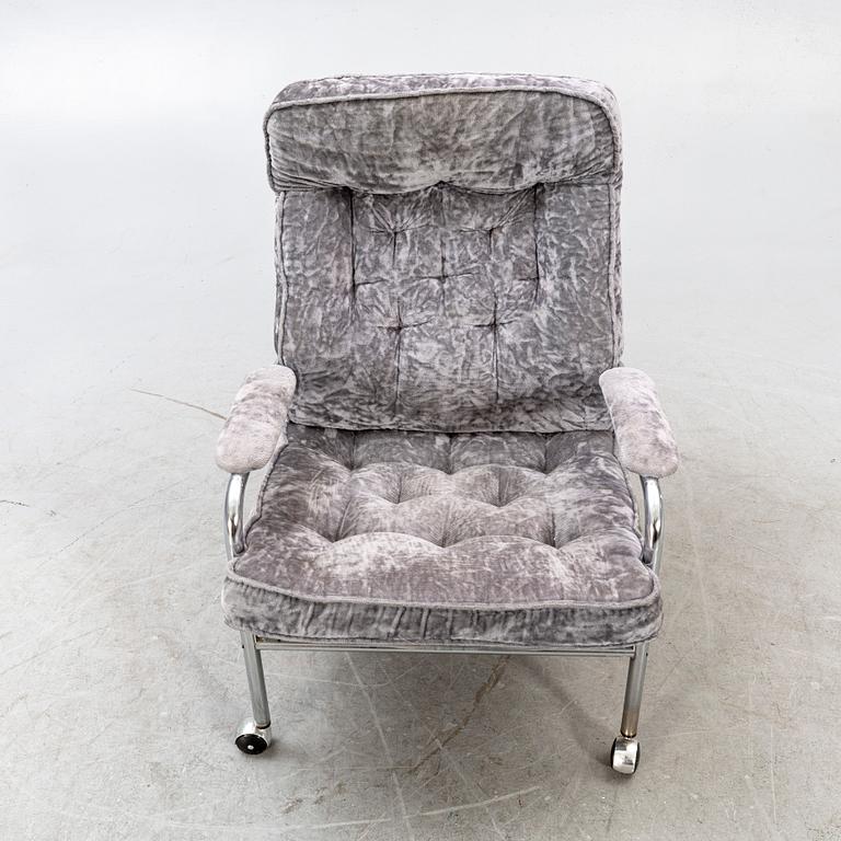 A lste 20th century easy chair.