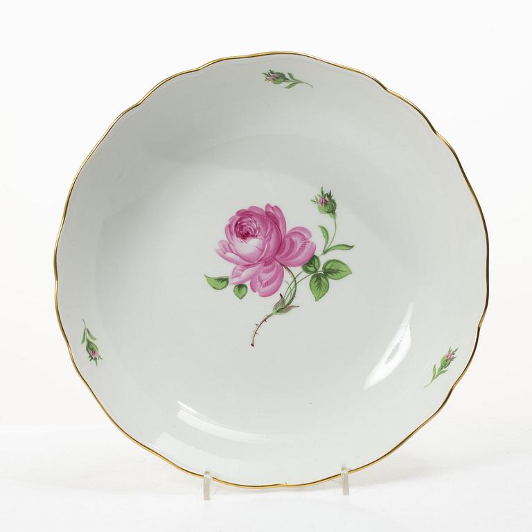 Meissen, A 55 piece "Meissen Rose" (Rote rose/Meissener rose) porcelain dinner service, 20th century.