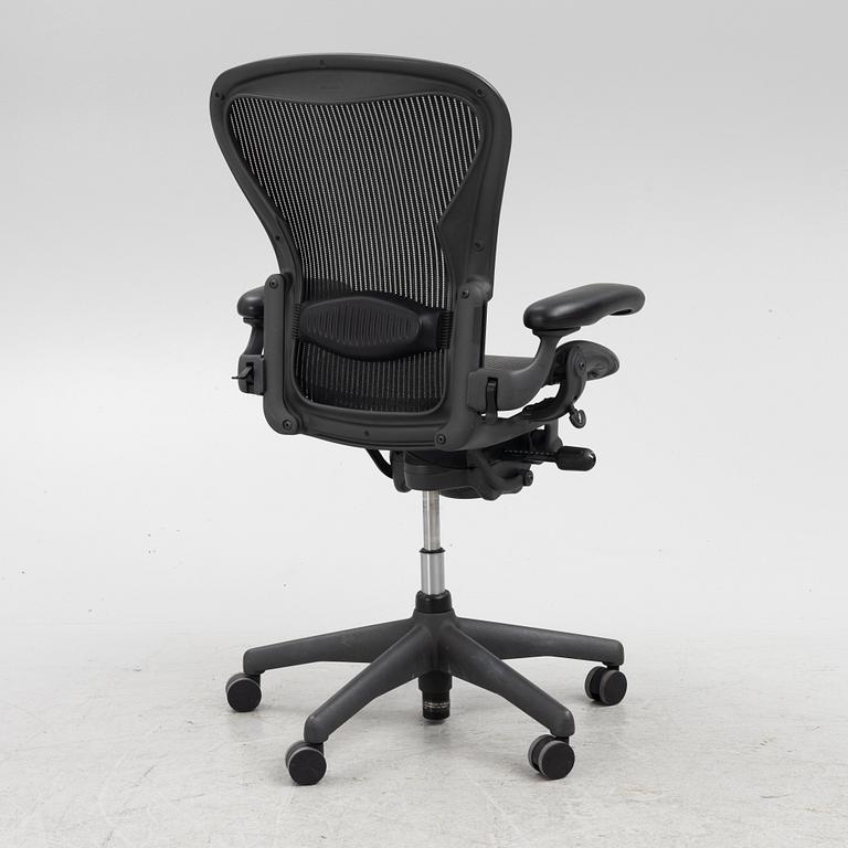 Don Chadwick/Bill Stump, skrivbordsstol, "Aeron", Herman Miller.