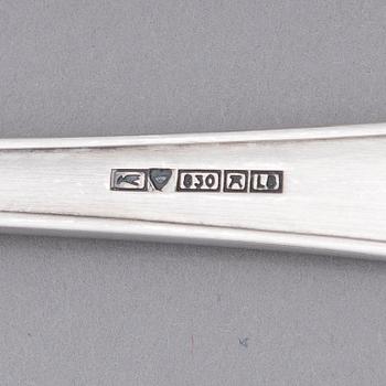 A 131-piece set of 'Suomi' silver cutlery, Suomen Kultaseppä oy/ Kultateollisuus oy, Turku 1927-1991.