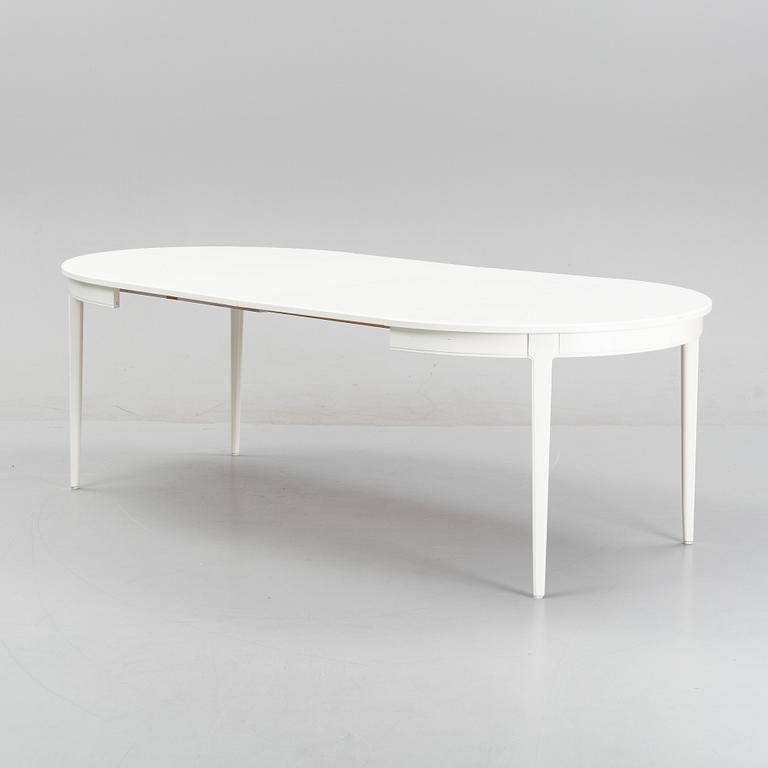 Carl Malmsten, a 'Herrgården' dining table, Bodafors, second half od the 20th Century.