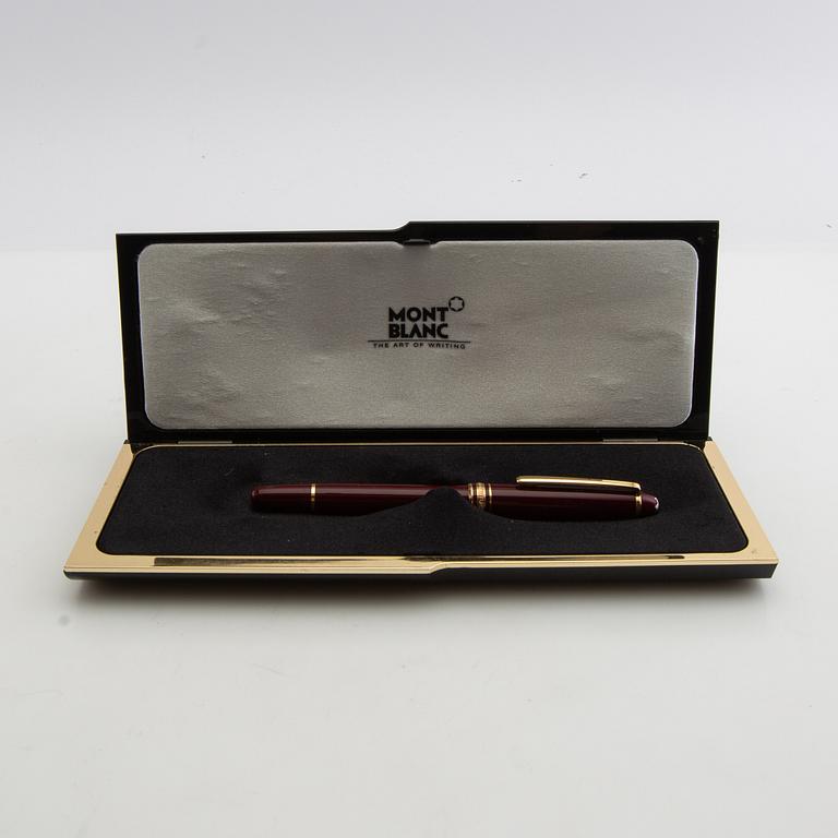 Mont Blanc fountain pen and ballpoint pen "Meisterstück".