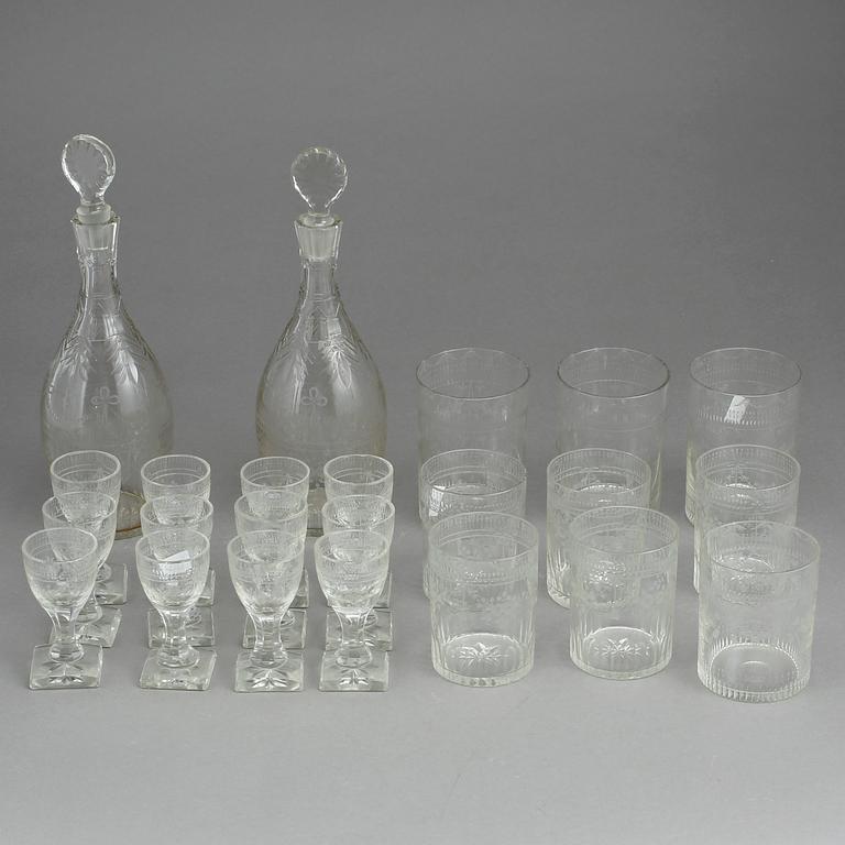 GLASSERVIS, 24 delar, 1800-tal.