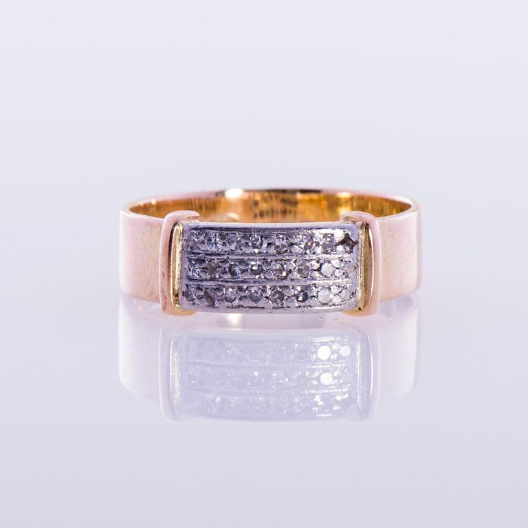 RING, 14K guld, diamanter. Helsingfors 1951. Vikt ca 2,5 g.