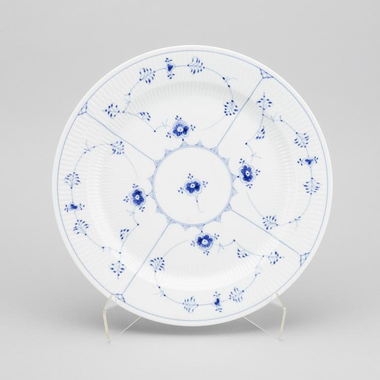 SERVISDELAR, 17 st, "Musselmalet" Royal Copenhagen, Danmark.