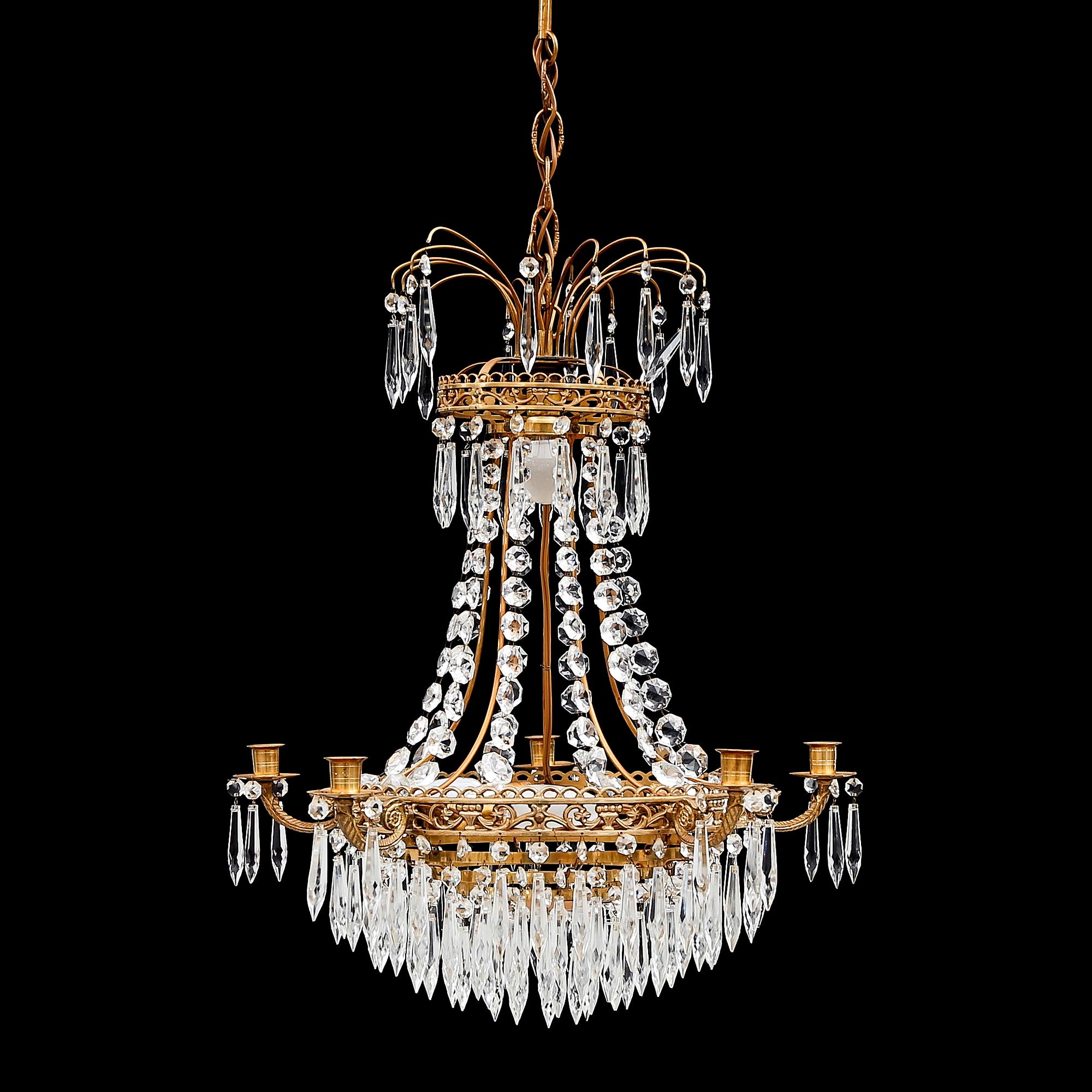 LJUSKRONA, gustaviansk stil, 1900-talets mitt. Höjd 47 cm.