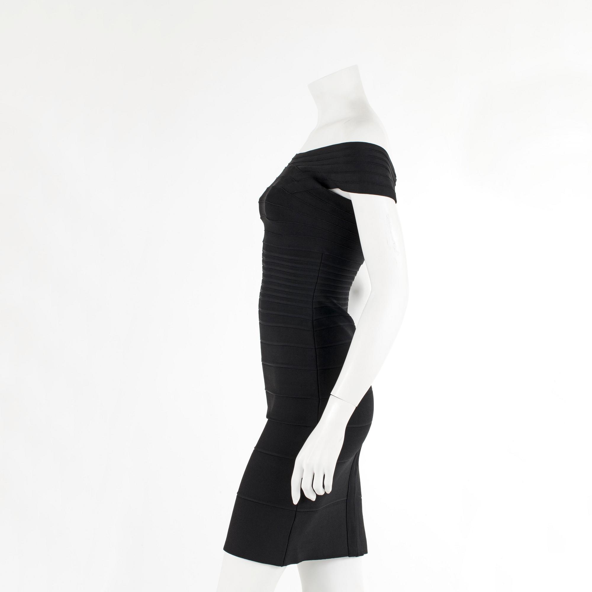 HERVE LEGER, a black dress. Size S.