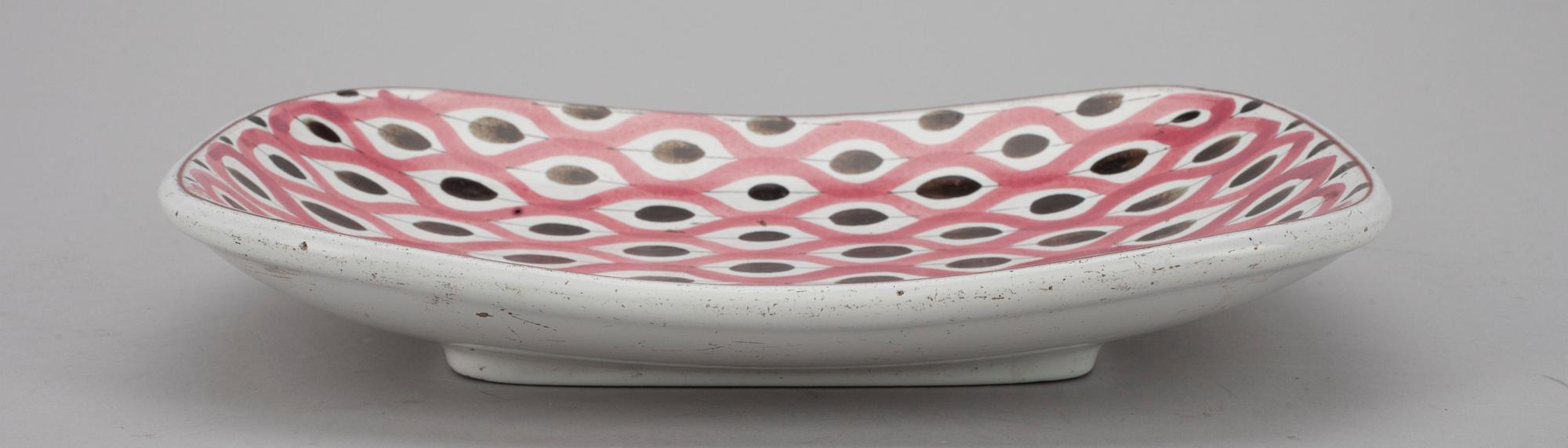 FAT, fajans, Stig Lindberg, Gustavsbergs Studio. Signerad med studiohand.