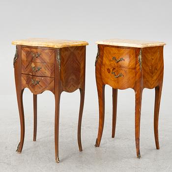 Sängbord, 2 st, rokokostil, 1900-talets mitt.
