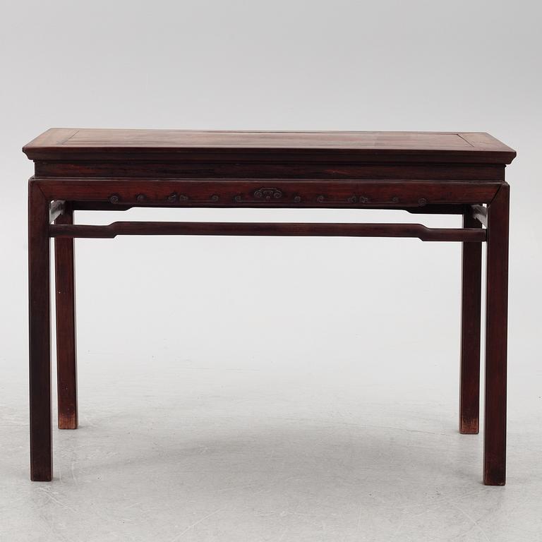 Bord, hardwood, Kina, sen Qingdynsti/tidigt 1900-tal.