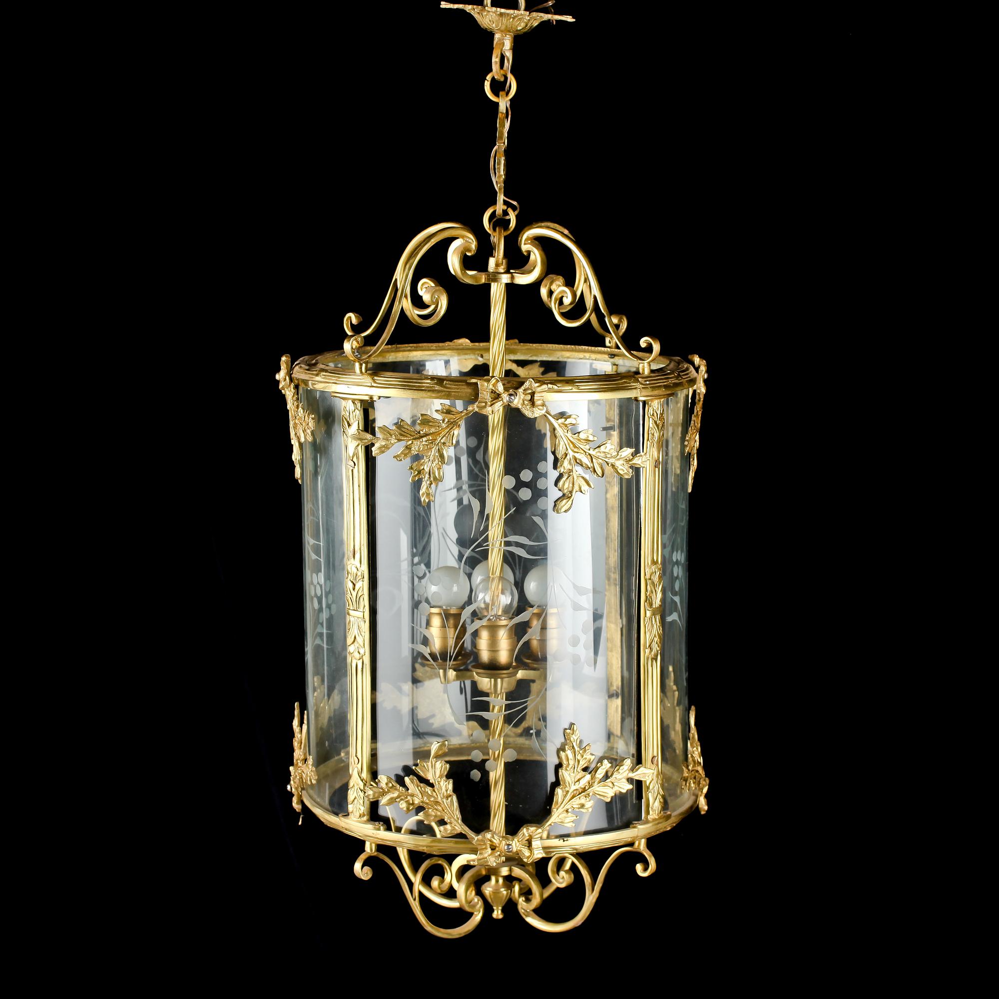 TAKLAMPA, 1900-talets andra hälft. Höjd ca 95 cm.