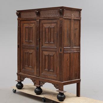 SKÅP, renässansstil, 1800-talets slut.