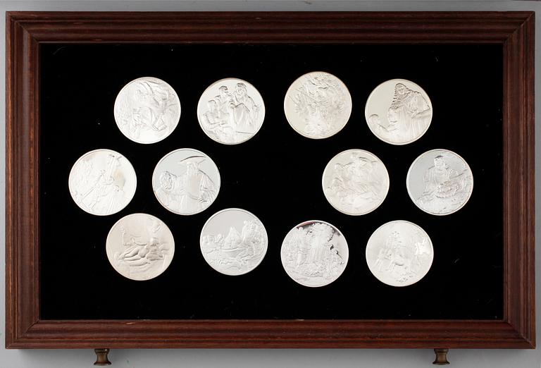 A silver coin collection, 50 pieces, Franklin Mint AB, 1970s, weight ca 3280 g.