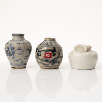 A group of eleven Chinese jars and vases, late Ming dynasty / 17th century.