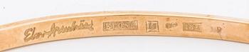 ELON ARENHILL ARMRING 18k guld m 1 odlad pärla ca 7 mm och 10 briljanter ca 0,70 ct totalt.