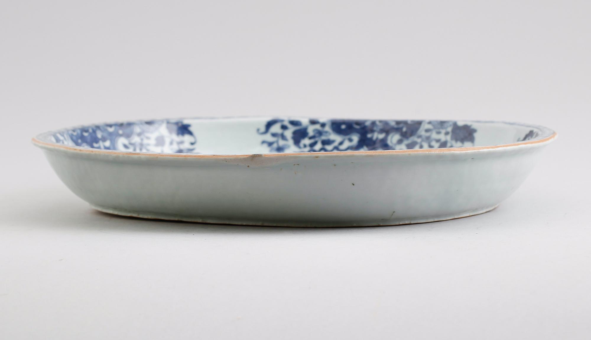 SKÅLFAT, porslin, Kina, Qianlong 1736-1795.