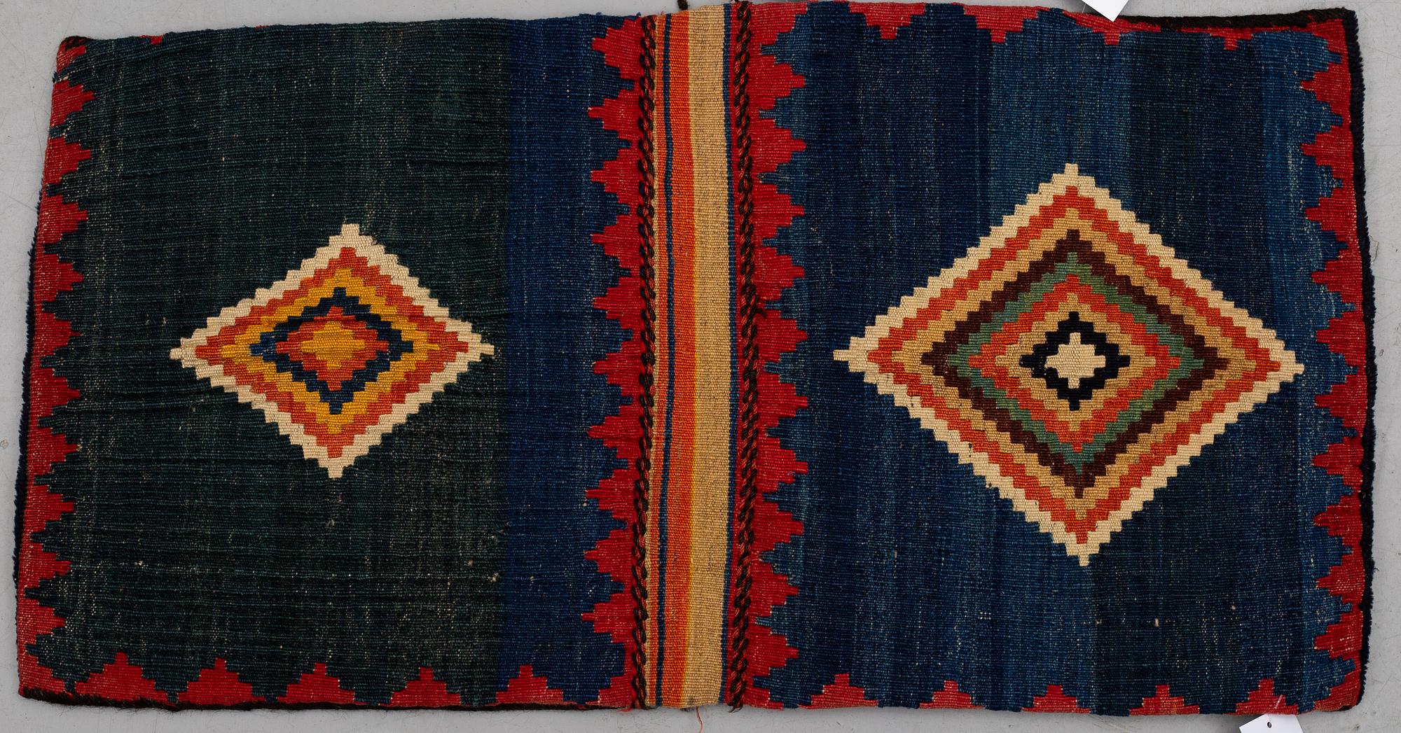 SADELVÄSKA, semiantik Kashgai, ca 87 x 42 cm.