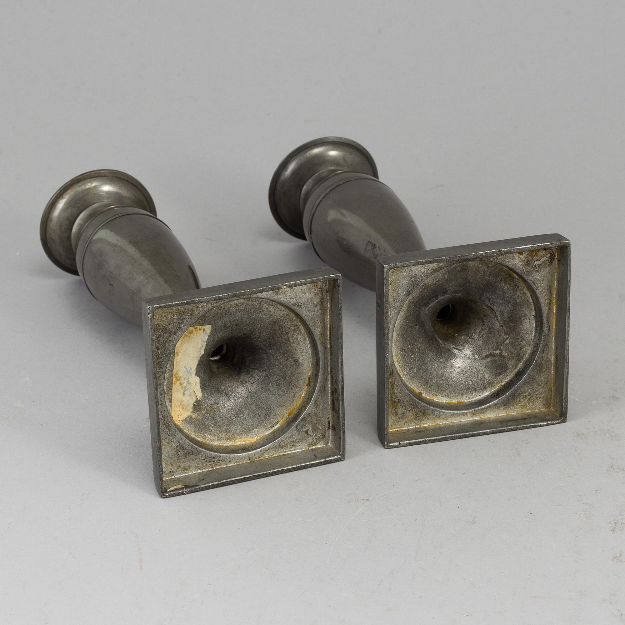 A pair  biedermeier pewter candlesticks, 19th century.