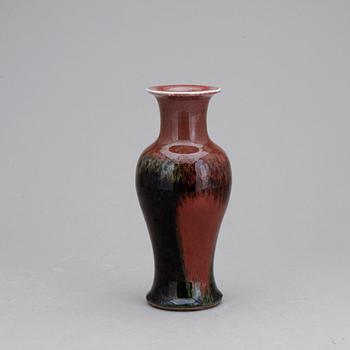 VAS, porslin, Kina, 1800/1900-tal.