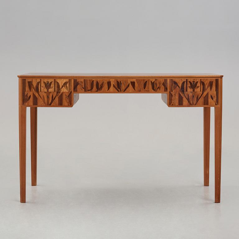 Carl Malmsten, skrivbord, "Nefertite", Stockholm 1940-50-tal.