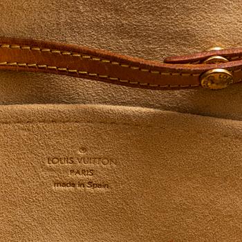 LOUIS VUITTON, Monogram Pochette Twin GM.