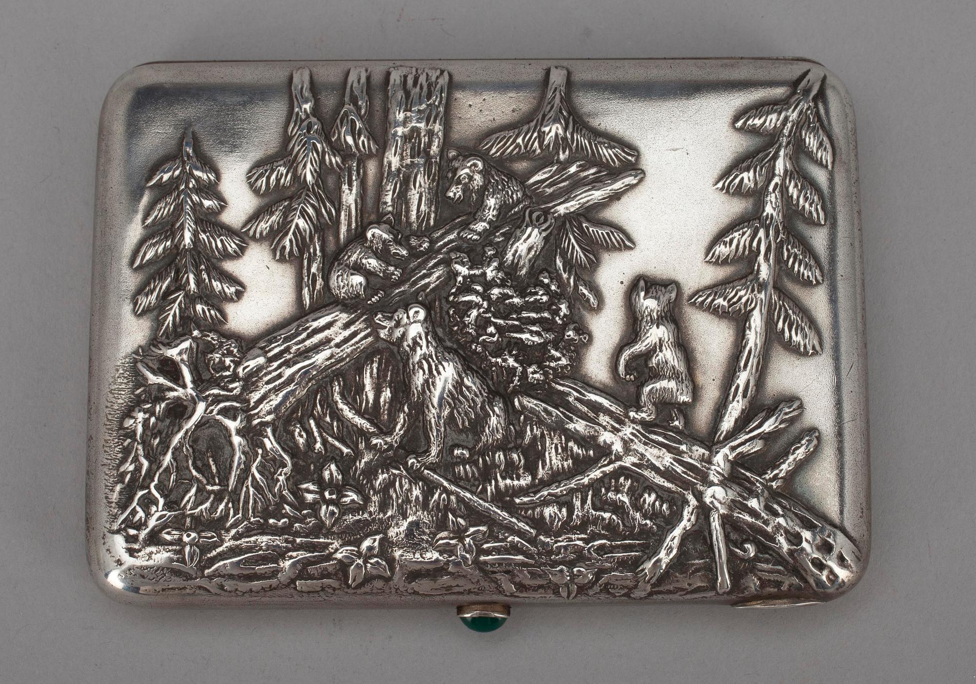 CIGARETTETUI, silver, Aleksander Piskarev, Moskva, Ryssland 1908-1913. Vikt 185 g.