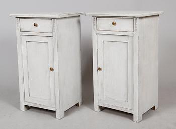 POTTSKÅP, 1 par, gustaviansk stil, 1900-talets första hälft.