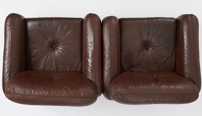 Kurt Hvitsjö, a pair of "Hannibal" easy chairs, Isku, Finland, 1970s.