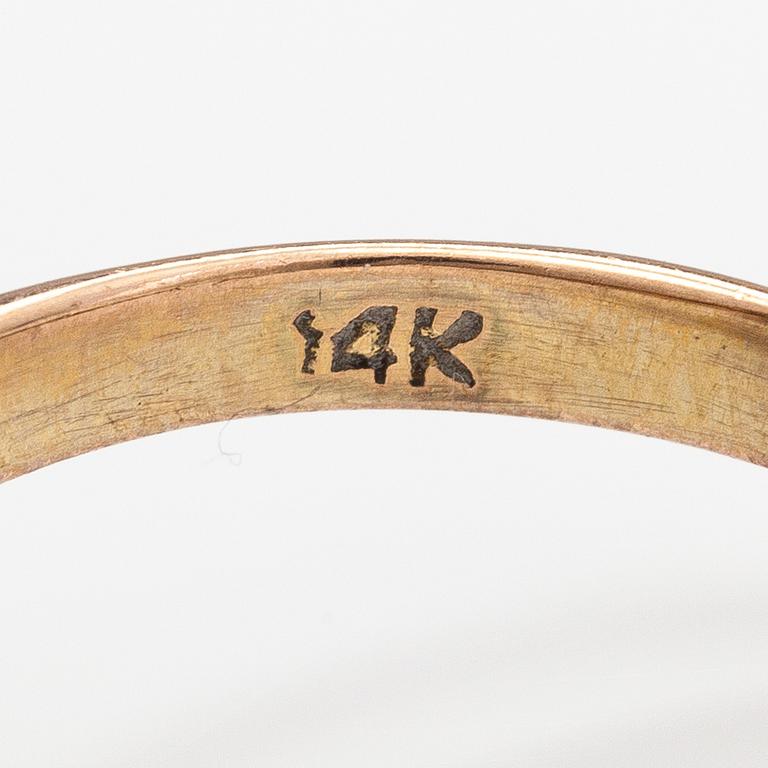 Ring, 9K guld, odlade pärlor, rubiner och safirer.