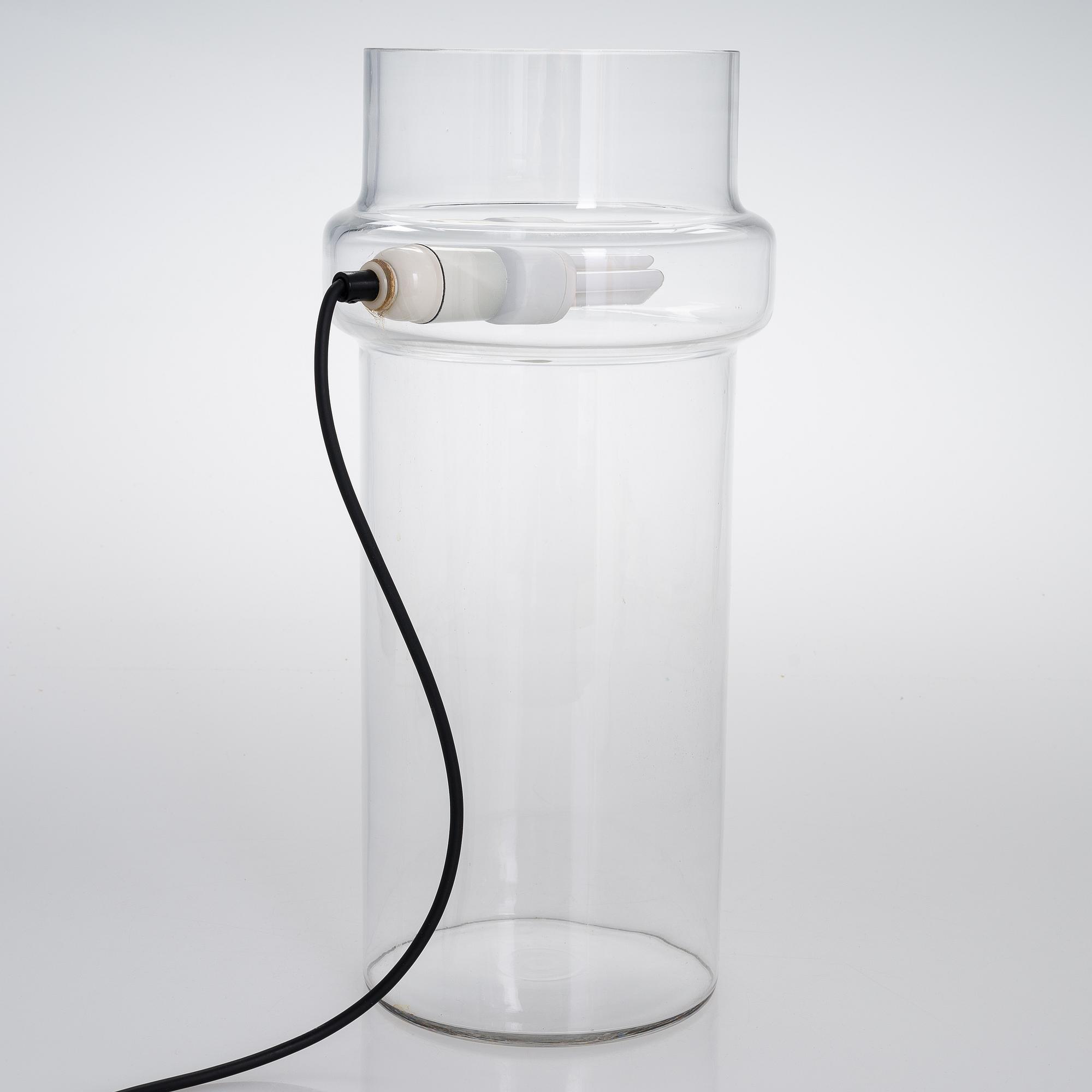 A mid 20th century table lamp.