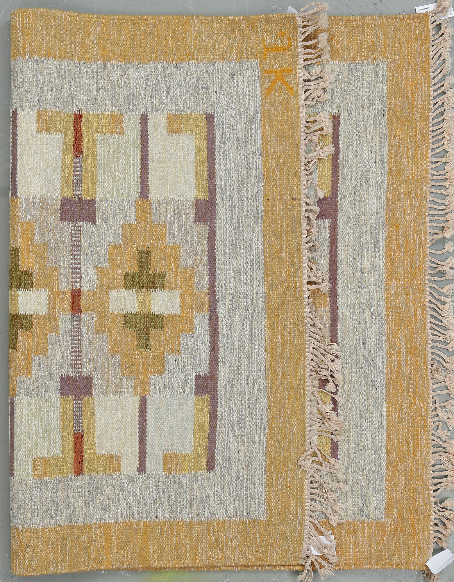 MATTA, Rölakan, signerad Karin Jönsson (signerad J K). Ca 190x135 cm.