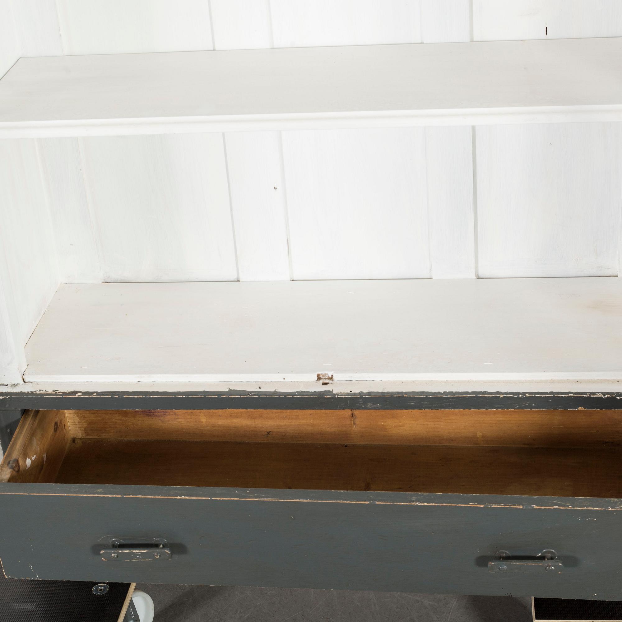 A CUPBOARD, FIRST HALF OF 20TH CENTURY,