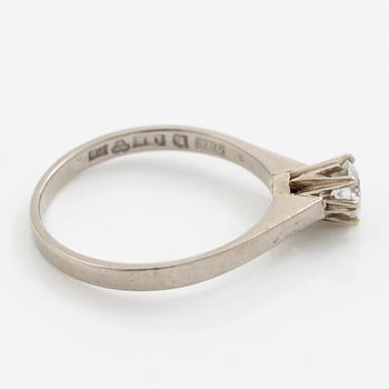 Ring, solitaire ring in 18K white gold with brilliant-cut diamond.