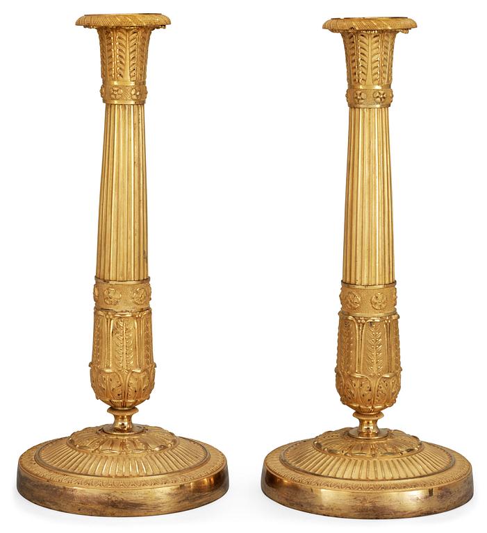 LJUSSTAKAR, ett par. Frankrike, 1800-talets början. Empire.